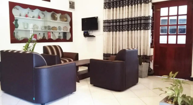 Chandra Holiday Home
