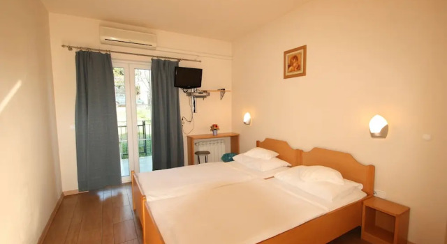 Guest Room for 2 in Porec