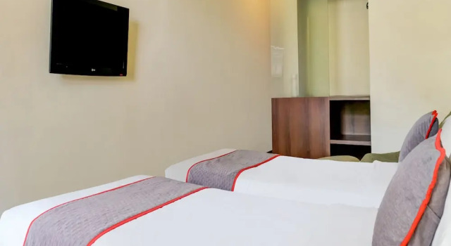 Deluxe Twin room Townhouse OAK Hotel Grand Cikarang