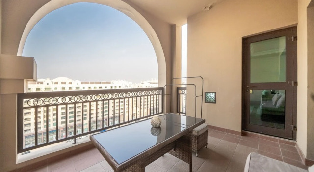 Stylish Urban 1BR Gem in Fairmont-90AB2