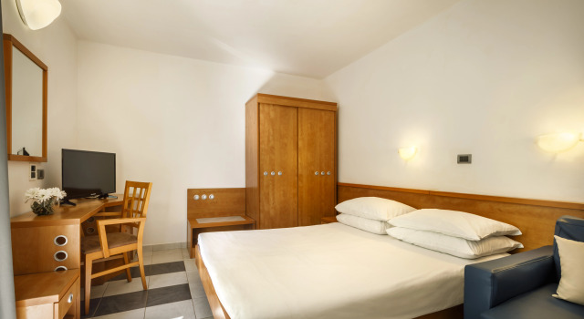 Maistra Select Amarin Resort, Забронировать Курортный отель Отели Ровинь 4 звезды, рядом с Частный Пляж «Amarin Resort», 4*