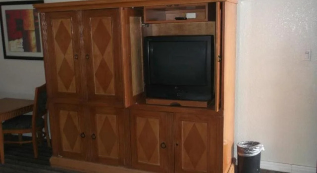 Travel Inn and Suites, Varaa Hotelli Fresno Kalifornia