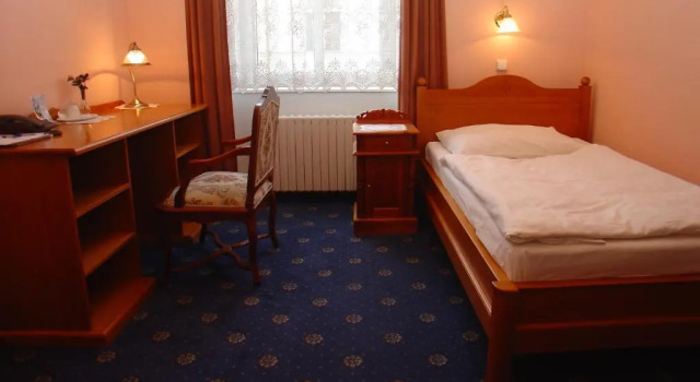 Standardowy jednoosobowy pokój Hotel Opera