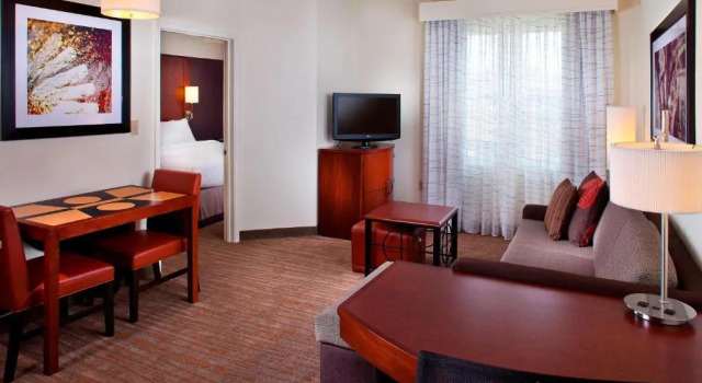 Двухместный люкс c 1 комнатой Residence Inn by Marriott Tallahassee Universities at the Capitol