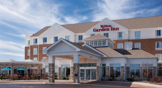 Кровать в общем номере Hilton Garden Inn Cincinnati/Mason