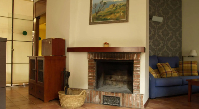 Hospederia de Loarre, Rezerwuj Hotel Hotele w Aragonia z basenem, Basen