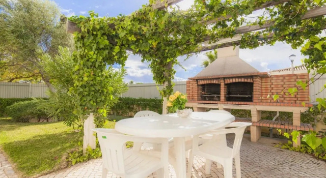 Коттедж Villa Coute Real in Quarteira