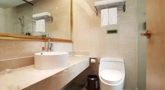 Vienna Hotel (Shenzhen Window of the World, Qiaocheng East Metro Station), Rezerwuj Hotel Hotele w Shenzhen z parkingiem, Parking