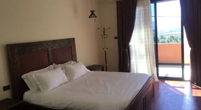 Двухместный номер Standard с балконом и с видом на горы Harbe Hotel