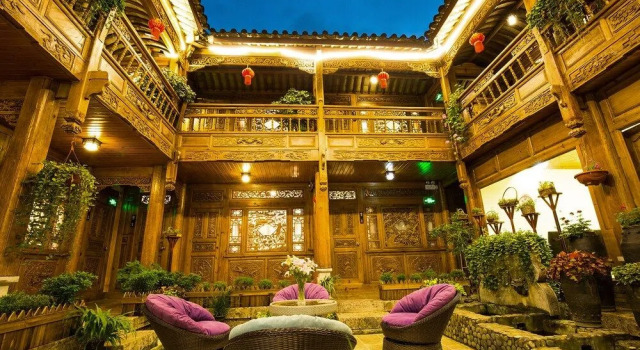 Floral Hotel Lijiang Flower Four Seasons, Забронировать Отель Лицзян Юньнань, рядом с Улица Сквер-стрит Древнего города Даянь