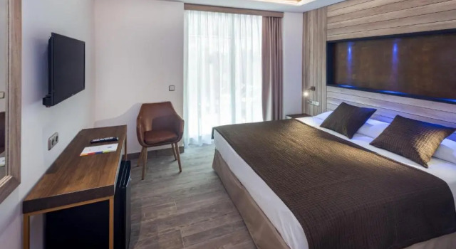 Номер Superior Hotel GHT Neptuno-Tossa & Venus SPA