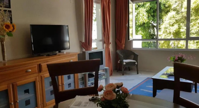 apartamento auténtico playa, Забронировать Апартаменты/квартира Отели Торремолинос с парковкой, рядом с Парафия Архангела Михаила, Парковка