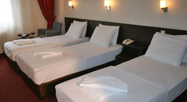 Diana Hotel, Забронировать Отель Фатих Стамбул, рядом с Мечеть Зейрек