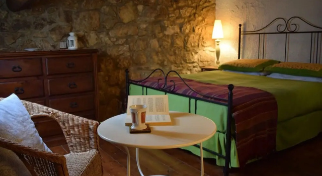 Completely Surrounded by Nature, a Lovely Pool, Sun, Relax!, Book Hotel Giarratana Noto Valley