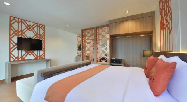 Семейный люкс с 2 комнатами Kastel Pattaya Hotel