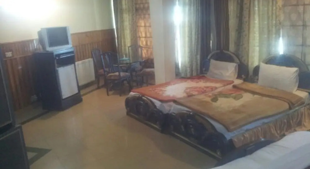 Двухместный номер Executive с балконом Move-N-Pick Murree