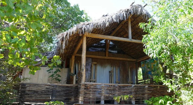 Бунгало Iharana Bush Camp