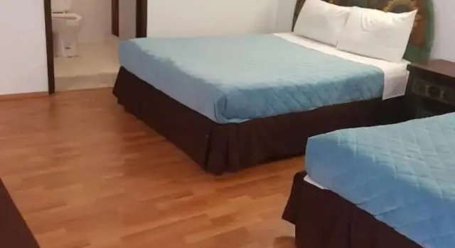 Трёхместный семейный номер Standard Hotel Meson Mariano Matamoros
