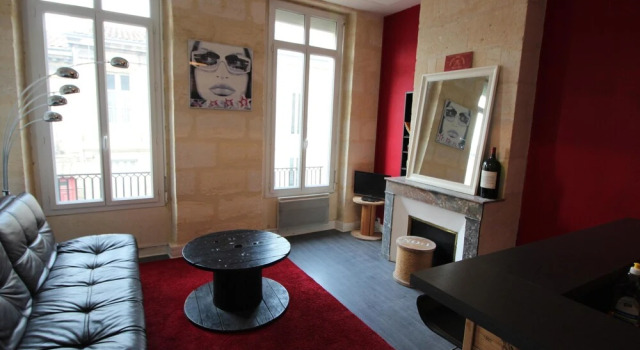 Bel Appartement Rénové Avec Parking, Rezerwuj Apartament Hotele w Gironde z parkingiem, Parking