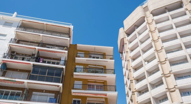 First Line Fuengirola Marina Apartment with Stunning Sea Views