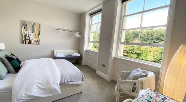 Spacious 2BD Flat With Stunning Views Folkestone, Varaa Huoneisto Asunnot kohteessa Merseyside, Huoneisto