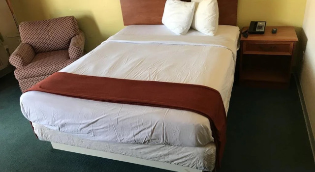 Oak Tree Inn, Rezerwuj Mini-hotel Richmond Kentucky