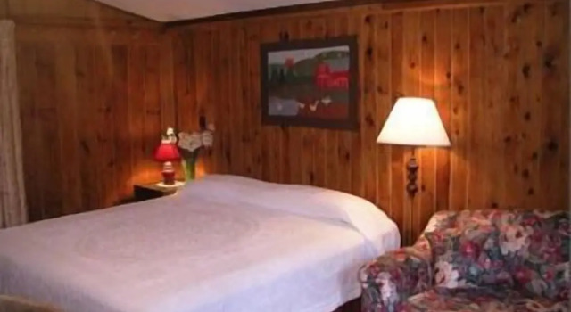 Green Chalets at Scotch Pine Lane