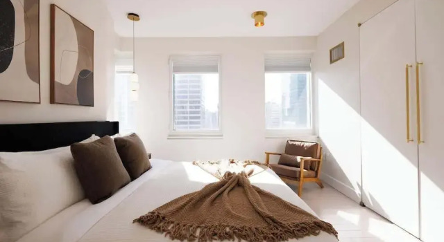 Exclusive Midtown Luxury Step From Times Square!