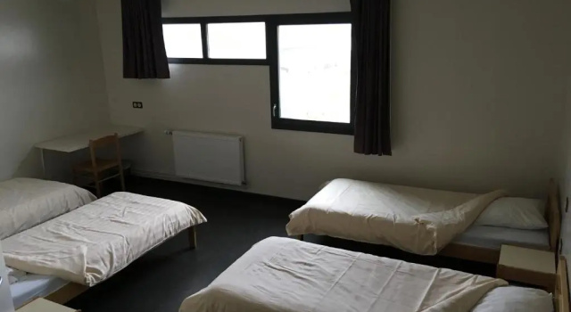Четырёхместный номер Standard Auberge de jeunesse LEscale