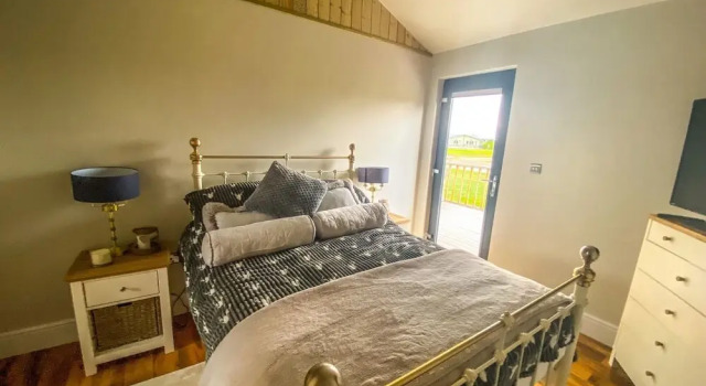 4bed Lodge Sleeps8-pet Friendly-hot Tub-log Burner