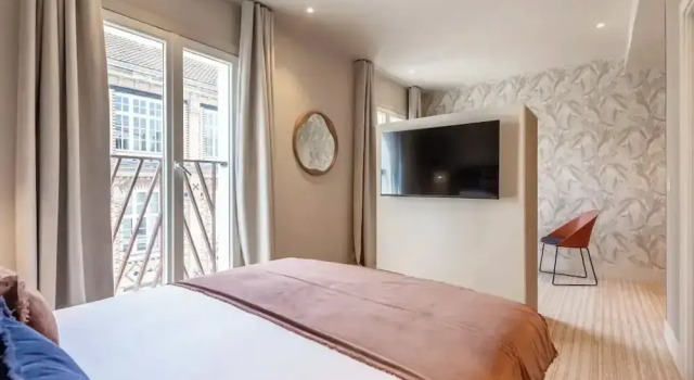 Номер Deluxe Suites FL By Sweett