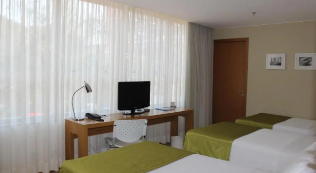 Трёхместный номер Standard Naoum Hotel