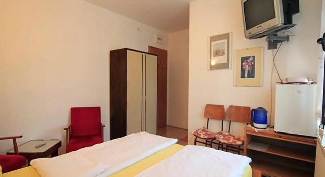 Guest House 3M, Buchen Sie Ferienwohnung Čajetina 