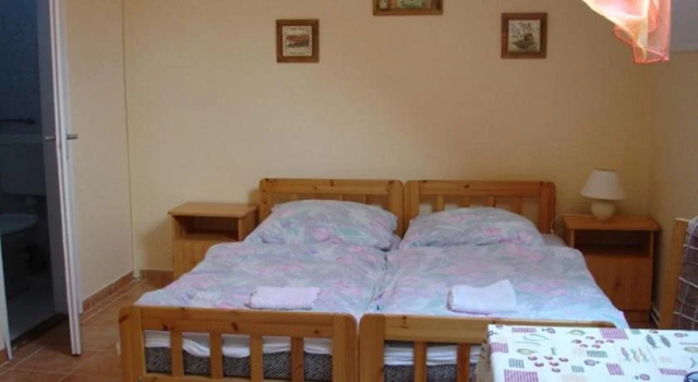 Leitner Ház, Book Hotel Hoteller i Western Transdanubia med parkering, Parkering