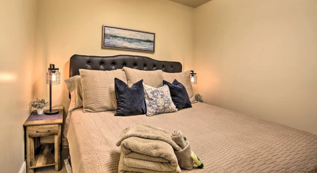 Коттедж Moab Getaway w/ Ample Parking, Walk to Main Street