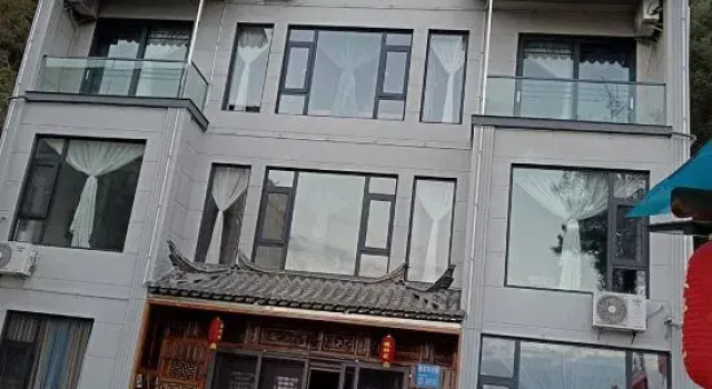 Fuxian Lake Fushuyuan Homestay, Prenota Hotel Hotel a Yunnan con parcheggio, Parcheggio