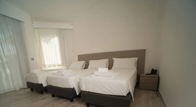 Трёхместный номер Comfort Regia Hotel