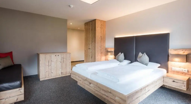 Трёхместный номер Standard с балконом Hotel Anewandter