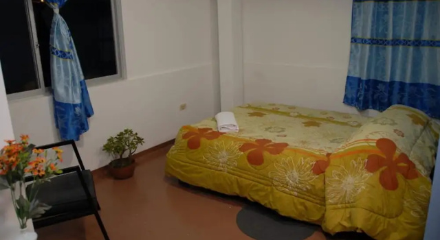 Camera Business Quito Condor Hostal