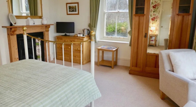 Dartmoor House B&B, Забронировать Отель «постель и завтрак» Бизнес-отели Англии, 4* 5*