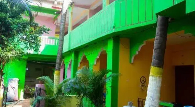 Sarah Guest House, Prenota Affittacamere Arambol 