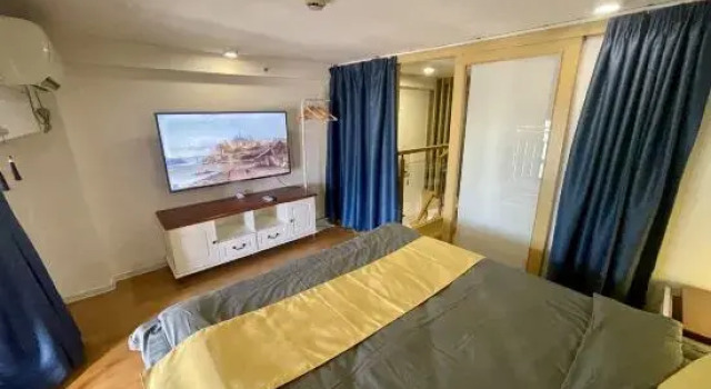 Люкс Дуплекс с 2 комнатами Shanghai Yijian Homestay