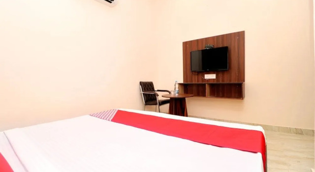 OYO 16734 Sheela Stays, Varaa Hotelli Hotellit Punjab pysäköinnillä, Pysäköinti