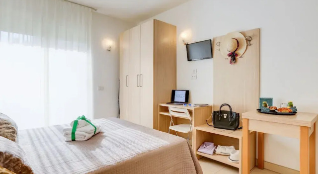 Студия с балконом Wally Residence