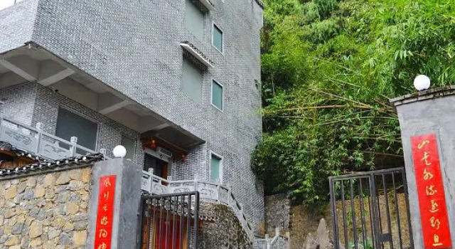 Yangshuo  Yuanbao Mountain Villa, Book Villa Villaer i Yangshuo, Villa