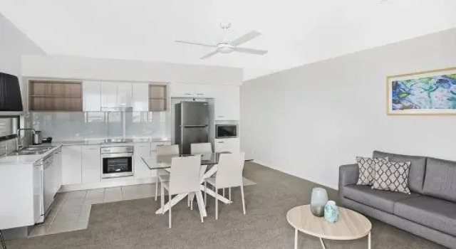 Апартаменты Superior с 2 комнатами с балконом и с видом на город Direct Collective - Sea Breeze Mooloolaba