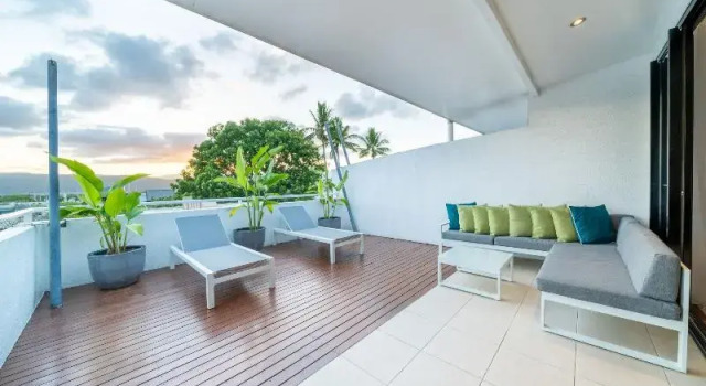 Номер Standard с балконом Saltwater Luxury Apartments