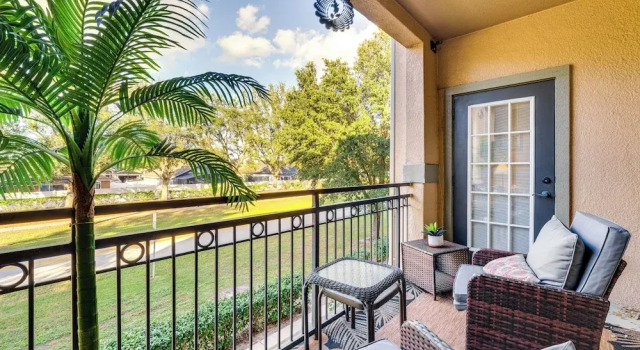 Апартаменты с 3 комнатами с балконом 9 Mi to Disney: Davenport Condo w/ Community Pools