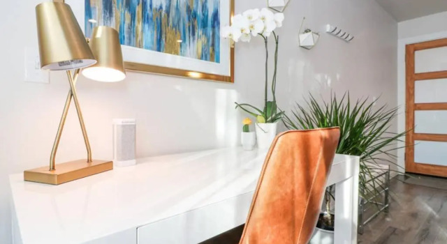 Апартаменты Condo 24! Prized Location. Modern! Bright! Enjoy!