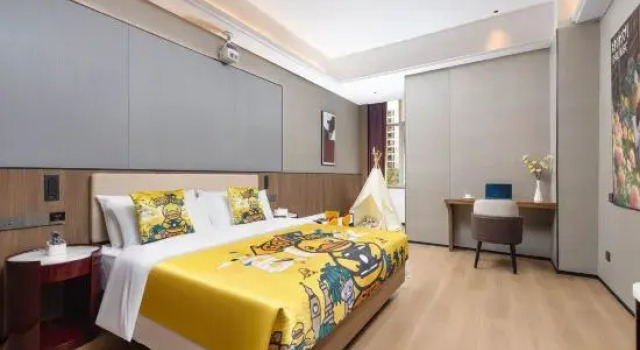 Семейный тент Haofeng Wyndham Hotel (Lincang Municipal Government Yulong Lake Park)